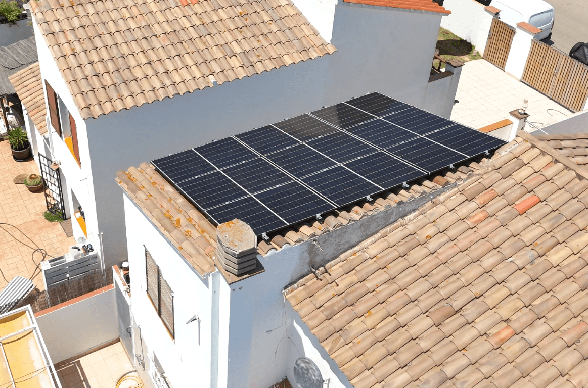 Instal·lació solar 3.5kWp – L'Escala – foto 2